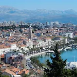 Traditional Apartment Bacvice, 3 Min Walk To The Beach